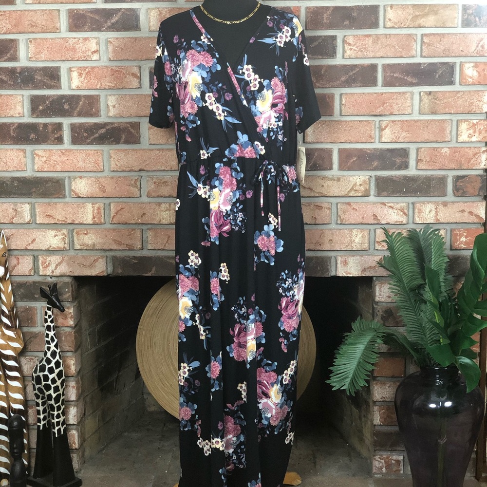 Allysse Floral Maxi Dress